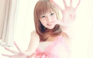 2012年精选靓丽美女图片壁纸_4