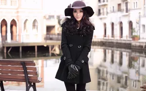2012年精选靓丽美女图片壁纸_10