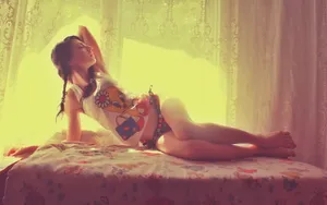 美女朦胧美感桌面壁纸