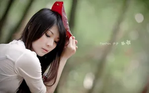 高清纯美女孩桌面壁纸_3
