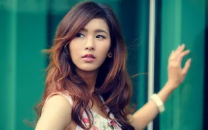 高清纯美女孩桌面壁纸_9