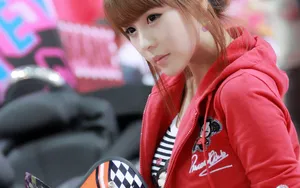车模美女李智友高清壁纸_14