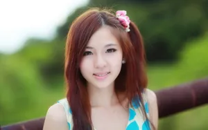 鲜花般青春少女桌面壁纸_5