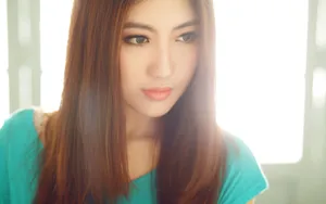 养眼大图美女桌面壁纸