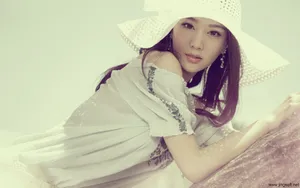养眼大图美女桌面壁纸_12