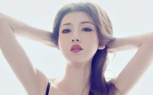 陆依娜特写高清壁纸_1