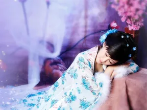 纳兰清雪古装美女壁纸_2