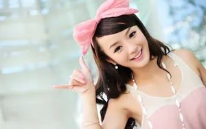 黄诗思-清纯如水美女壁纸