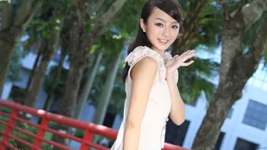 青春靓丽黄诗思壁纸_6