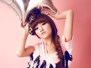 易倩美女壁纸_3