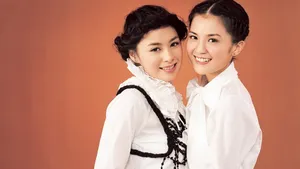 美女组合twins壁纸_8