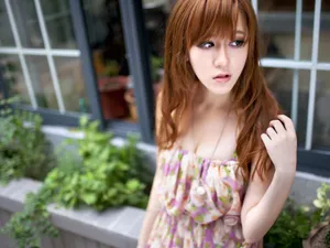 楚楚动人的养眼美女图片_7