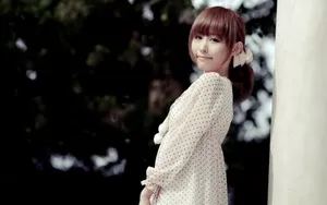 可爱美女图片壁纸_18