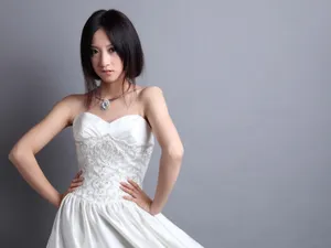 王若涵婚纱壁纸