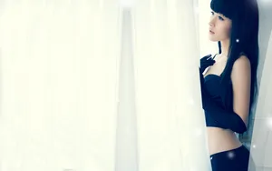 美女何静momo壁纸_4