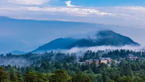 四川峨眉山风景图片_3