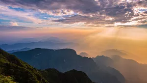 四川峨眉山风景图片_4