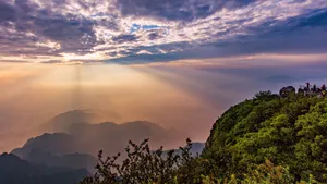 四川峨眉山风景图片_5