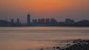傍晚夕阳下的虎门大桥_8