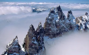 冬季唯美壮观雪山雪景_2