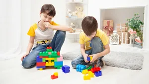 孩子拼积木玩具图片_10