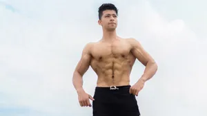 健壮的肌肉男人图片_4