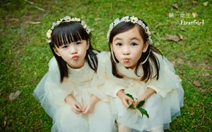 萌音萝莉组合first girl壁纸_2