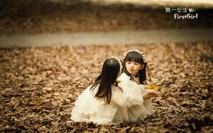萌音萝莉组合first girl壁纸_3