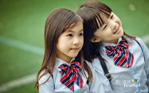 萌音萝莉组合first girl壁纸_6