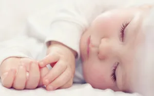睡眠中宝宝高清壁纸