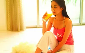 女孩闺房生活图片桌面壁纸_17