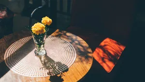 精美室内花瓶鲜花图片_6
