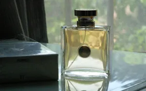 香水图片桌面壁纸_10