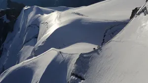 法国勃朗峰雪山风景壁纸_12