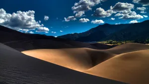 山峰山脉景色图片_2
