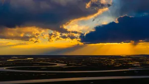 新疆巴音布鲁克草原夕阳_4