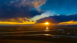 新疆巴音布鲁克草原夕阳_14