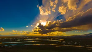 新疆巴音布鲁克草原夕阳_15