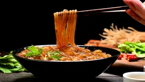 酸辣粉图片_8