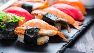 精致美食寿司图片_3