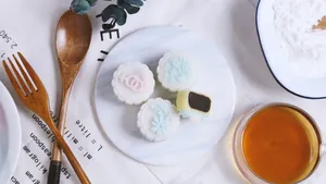 中秋冰皮月饼图片_7