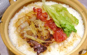 粤菜系煲仔饭图片