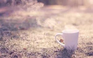 温暖浓郁的咖啡杯高清壁纸_4