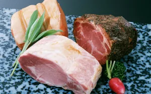 腊肉腊肠图片_5