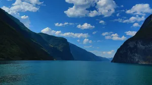 挪威纳柔依峡湾风景壁纸_13