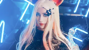KDA女团阿狸小蛮腰cosplay图片_3