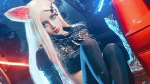 KDA女团阿狸小蛮腰cosplay图片_8