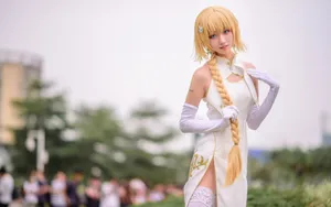 性感cosplay短发美女图片壁纸_6