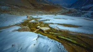 青海祁连山冰雪壁纸_7