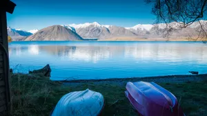 新西兰白鹭湖风景壁纸_3